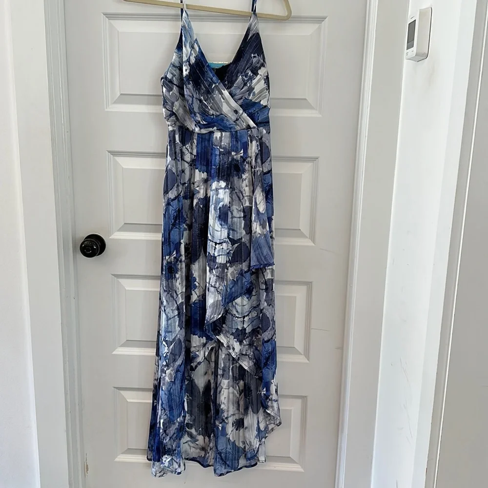 Lulus An Enchanting Dream Hi Low dress NWT small - Picture 5 of 10